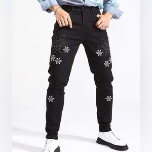 NEW SHEIN mens embroidered floral jeans